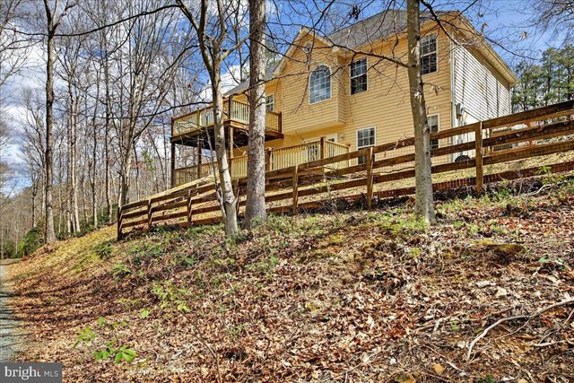 18 CHICKASAW PL, Palmyra, VA 22963