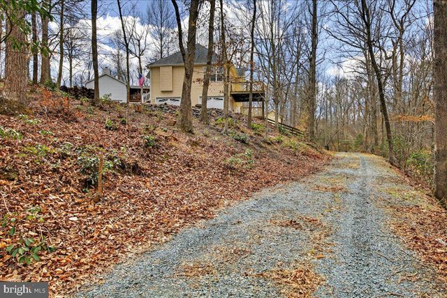 18 CHICKASAW PL, Palmyra, VA 22963