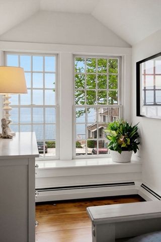 558 Commercial St A, Provincetown, MA 02657
