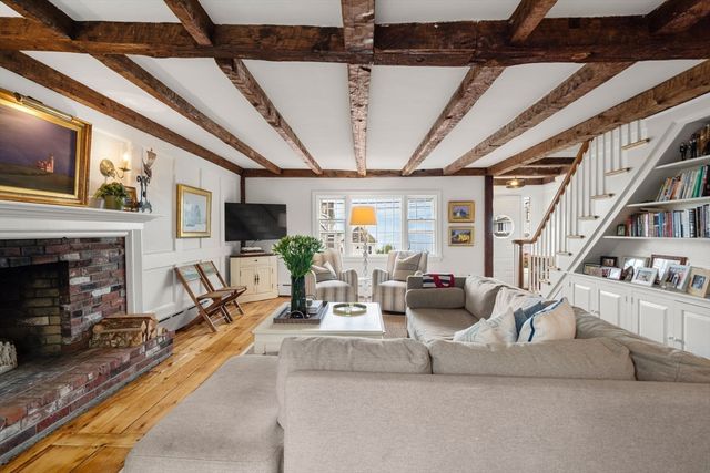 558 Commercial St A, Provincetown, MA 02657