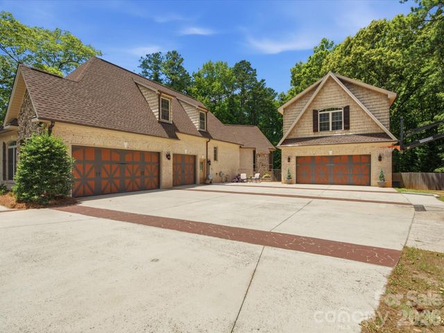 2894 Lakeshore Drive, Chester, SC 29706