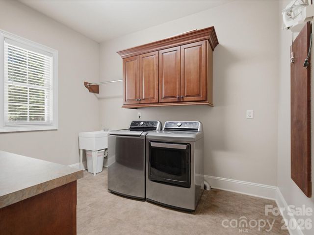 2894 Lakeshore Drive, Chester, SC 29706