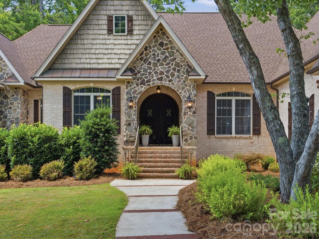 2894 Lakeshore Drive, Chester, SC 29706