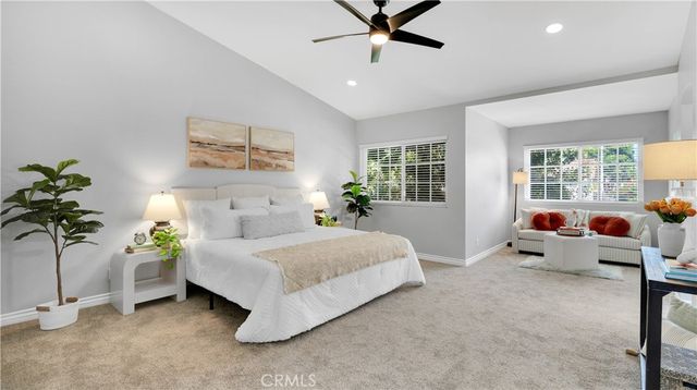 27 Christamon S, Irvine, CA 92620