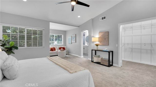 27 Christamon S, Irvine, CA 92620
