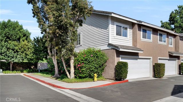27 Christamon S, Irvine, CA 92620