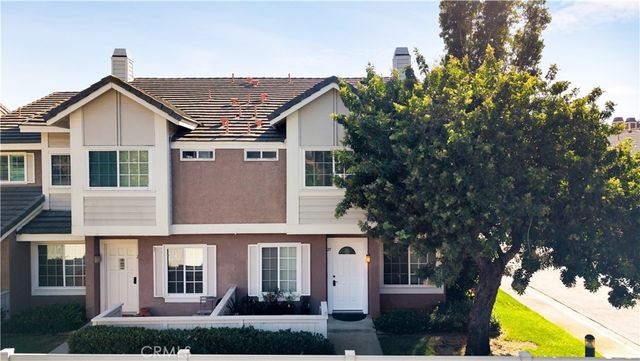 27 Christamon S, Irvine, CA 92620