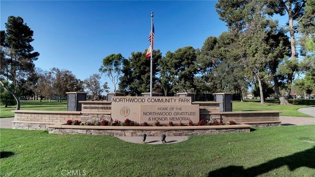27 Christamon S, Irvine, CA 92620
