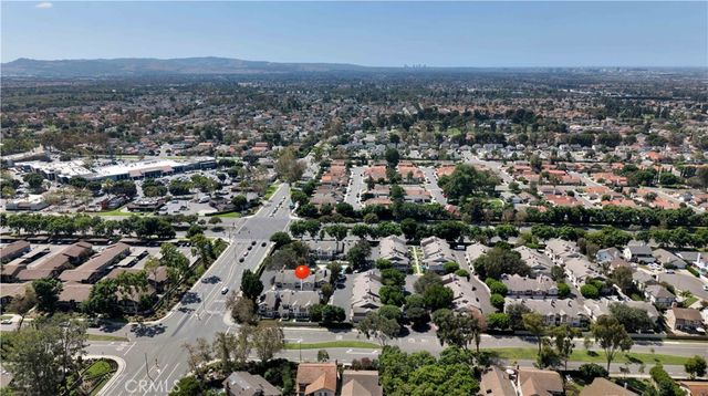 27 Christamon S, Irvine, CA 92620