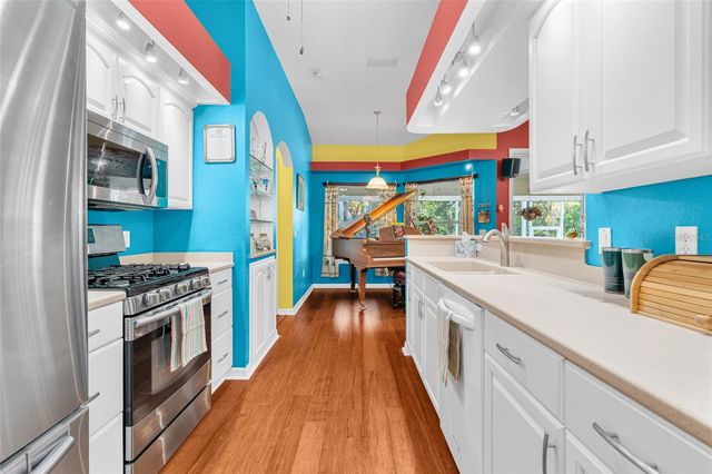 400 TORTUGA DRIVE, Nokomis, FL 34275