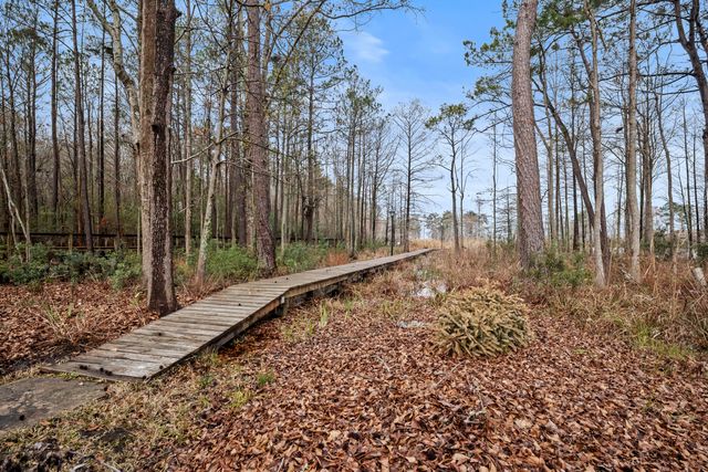 107 Jacks Lane, Bonneau, SC 29431