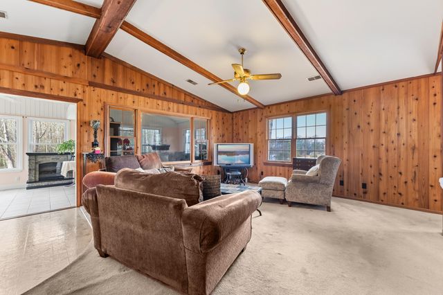 107 Jacks Lane, Bonneau, SC 29431