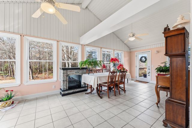 107 Jacks Lane, Bonneau, SC 29431