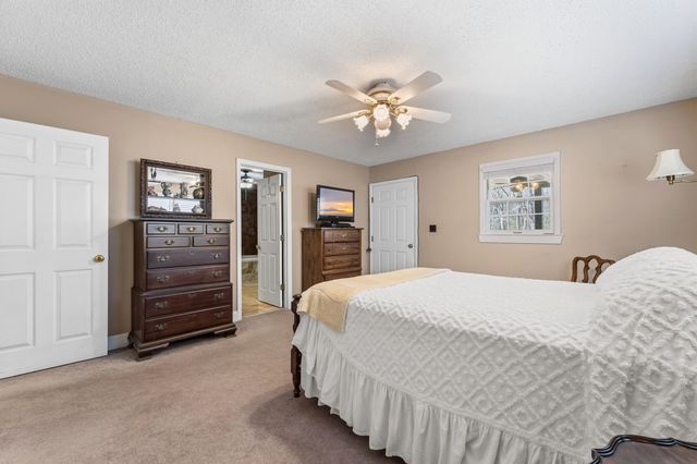 107 Jacks Lane, Bonneau, SC 29431