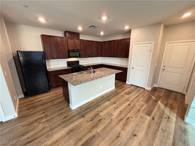 1106 Belton Lake Avenue, North Las Vegas, NV 89086