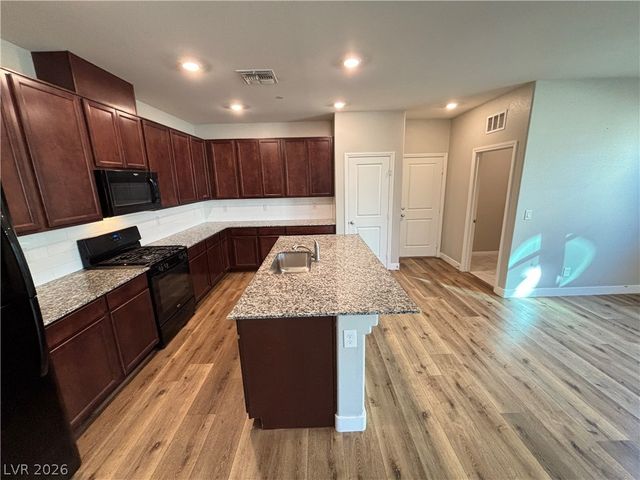 1106 Belton Lake Avenue, North Las Vegas, NV 89086