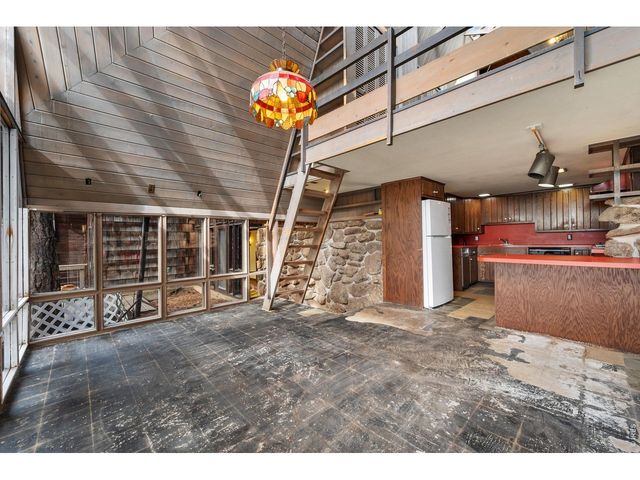 1412 Sunshine Canyon Dr, Boulder, CO 80302