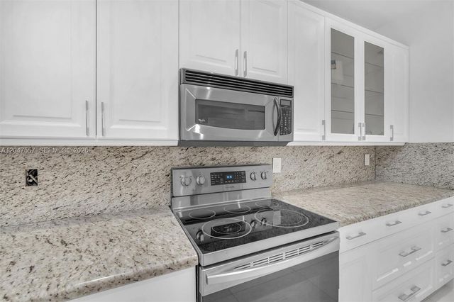 21391 Marina Cove Circle 14K, Aventura, FL 33180