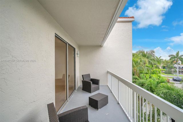 21391 Marina Cove Circle 14K, Aventura, FL 33180