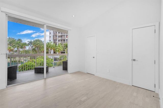 21391 Marina Cove Circle 14K, Aventura, FL 33180