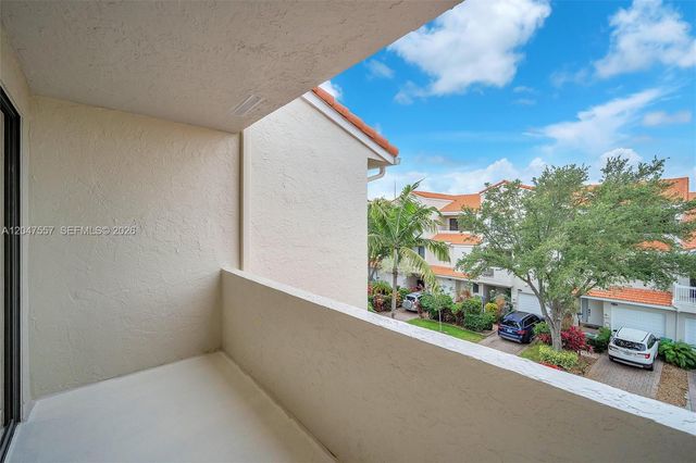 21391 Marina Cove Circle 14K, Aventura, FL 33180