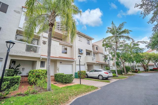 21391 Marina Cove Circle 14K, Aventura, FL 33180