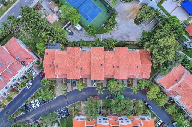 21391 Marina Cove Circle 14K, Aventura, FL 33180