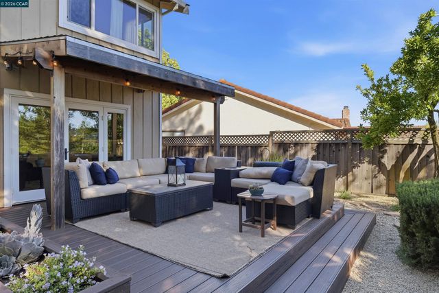 2839 Rockridge Dr, Pleasant Hill, CA 94523
