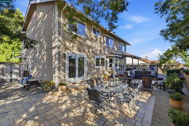 2839 Rockridge Dr, Pleasant Hill, CA 94523