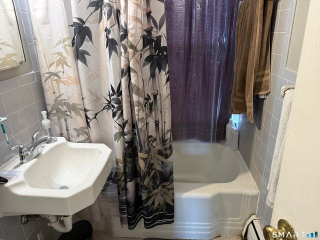 19 Berkeley Street E, Norwalk, CT 06850