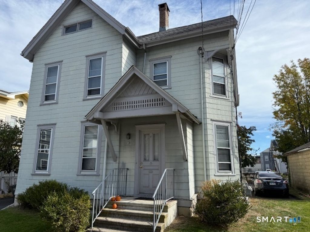 19 Berkeley Street E, Norwalk, CT 06850