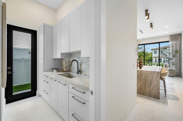 748 NE 72nd Street, Boca Raton, FL 33487