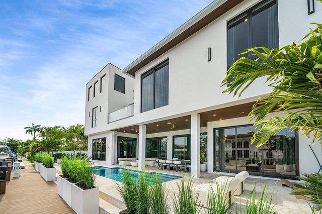 748 NE 72nd Street, Boca Raton, FL 33487