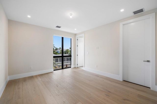 748 NE 72nd Street, Boca Raton, FL 33487