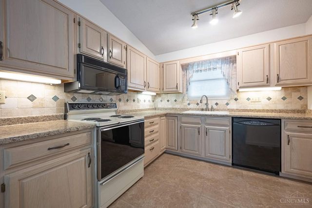 4955 Rosedale Road, Middletown, OH 45042