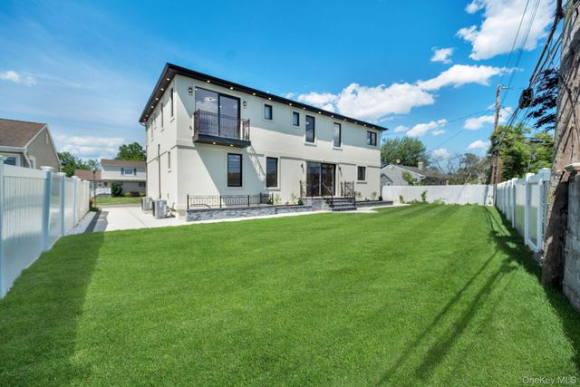 769 Anderson Avenue, Franklin Square, NY 11010