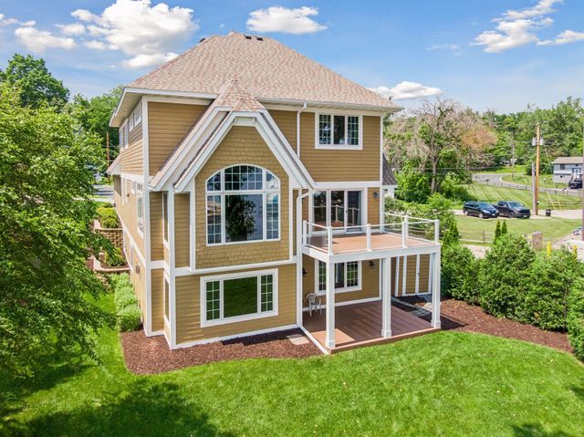 4531 Island View Drive, Mound, MN 55364