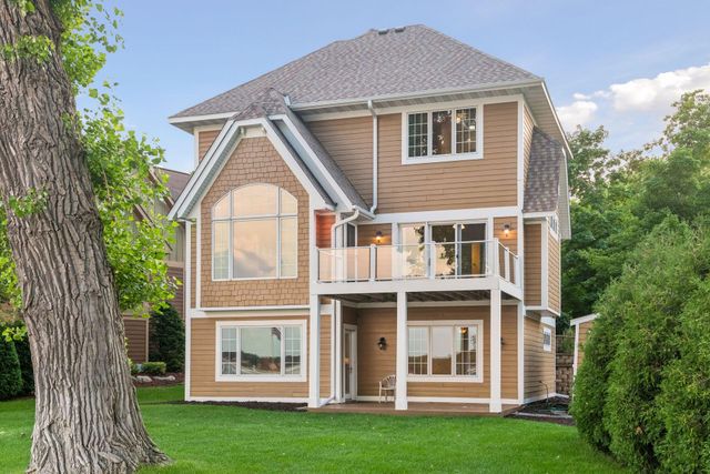 4531 Island View Drive, Mound, MN 55364