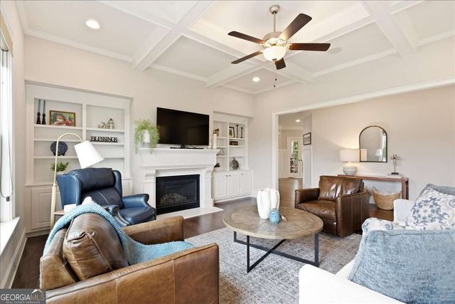415 Amber Way, Woodstock, GA 30188