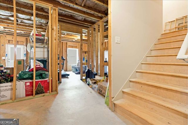 415 Amber Way, Woodstock, GA 30188