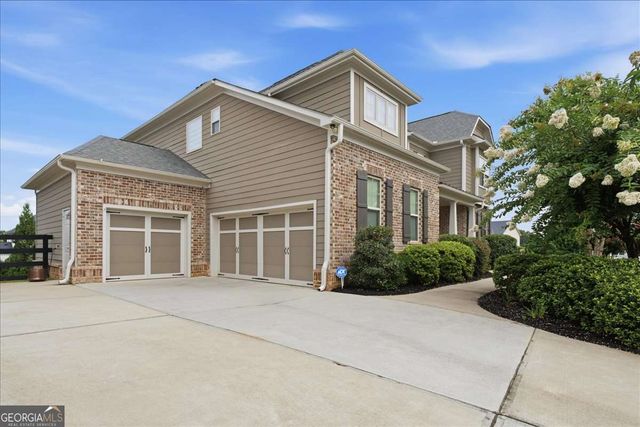415 Amber Way, Woodstock, GA 30188