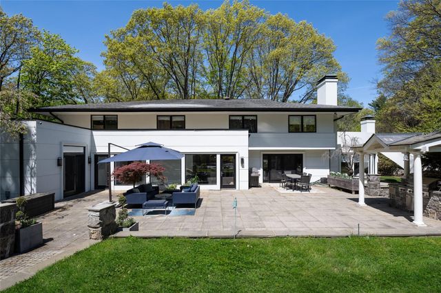 19 Forest Drive, Sands Point, NY 11050