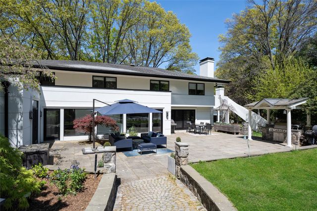19 Forest Drive, Sands Point, NY 11050