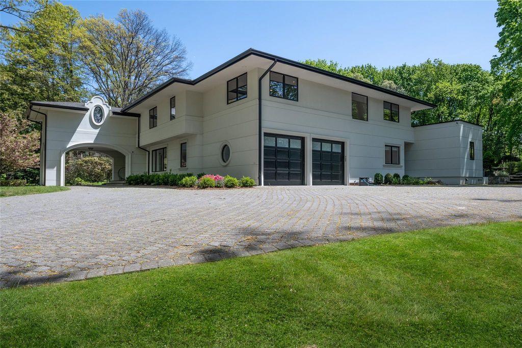 19 Forest Drive, Sands Point, NY 11050