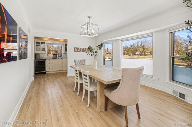 3861 Wedgewood Drive, Bloomfield Hills, MI 48301