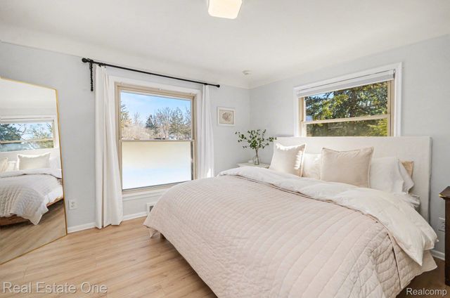 3861 Wedgewood Drive, Bloomfield Hills, MI 48301