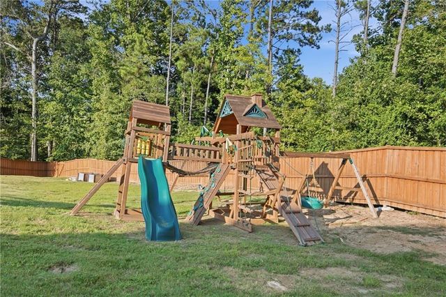 230 Bayberry Run, Fayetteville, GA 30214
