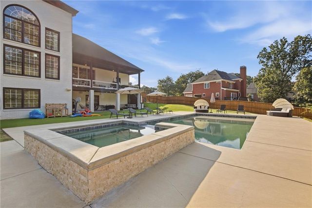 230 Bayberry Run, Fayetteville, GA 30214