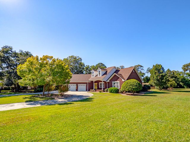 40 Lakewood Court, Sumter, SC 29150