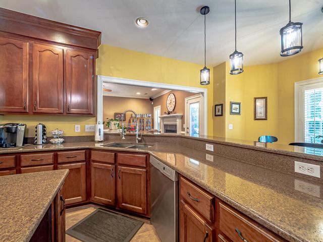 40 Lakewood Court, Sumter, SC 29150